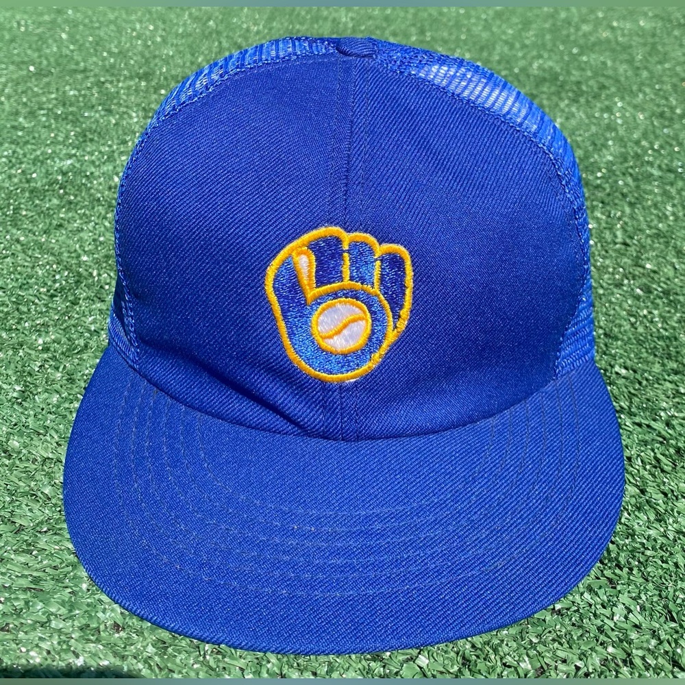 Vintage 80’s Milwaukee Brewers MLB Baseball Embroidered Trucker Hat USA Made